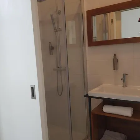 בית הארחה Cork Train Station איזמוריס