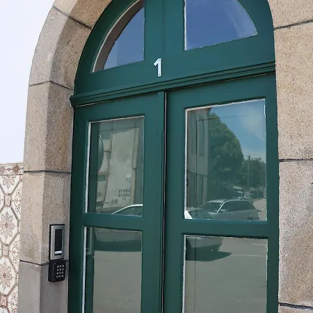 Cork Train Station Pensionat