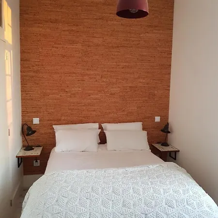 Cork Train Station Pensionat 3*