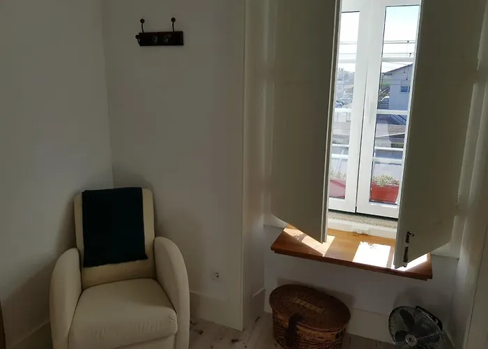 بيت ضيافة Cork Train Station 3*